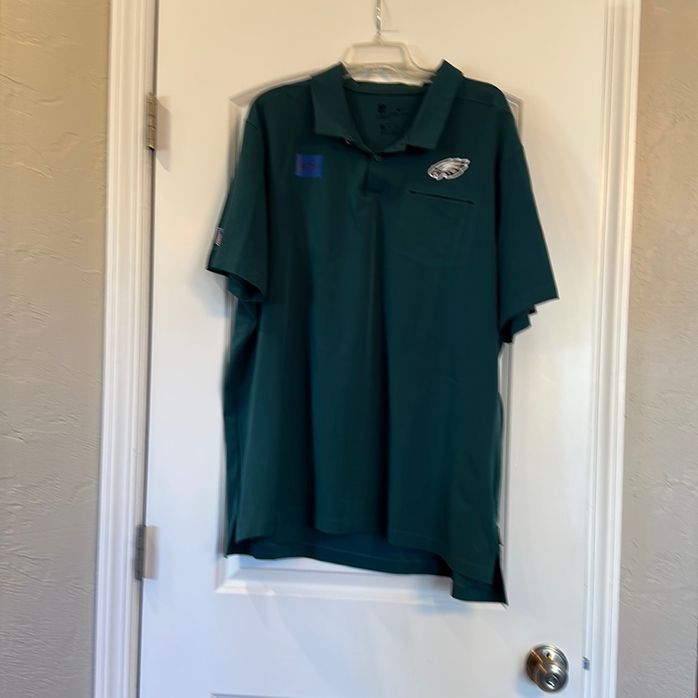 NFL nike Philadelphia Eagle golf shirt